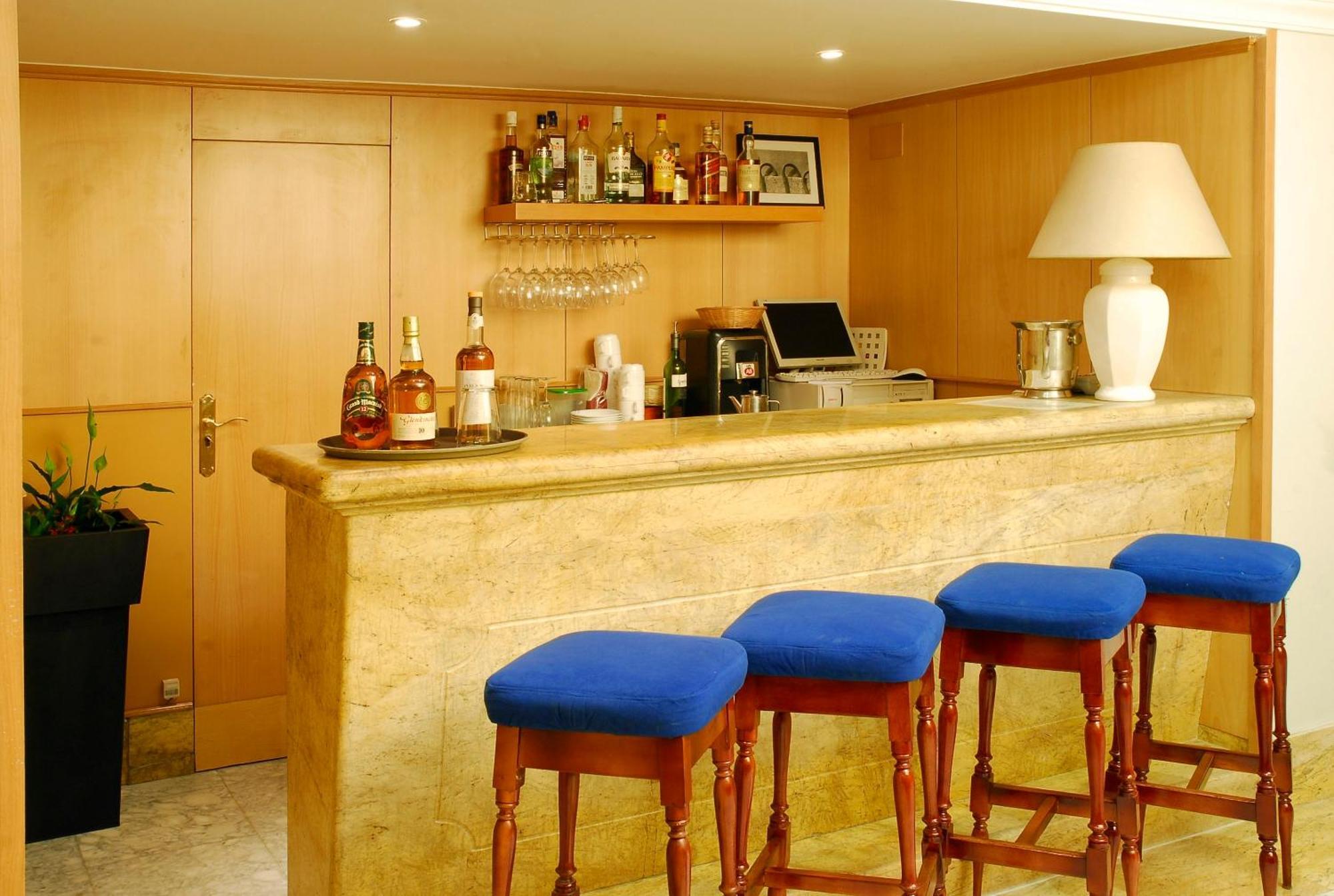 Reyes Catolicos Hotel Seville Bilik gambar
